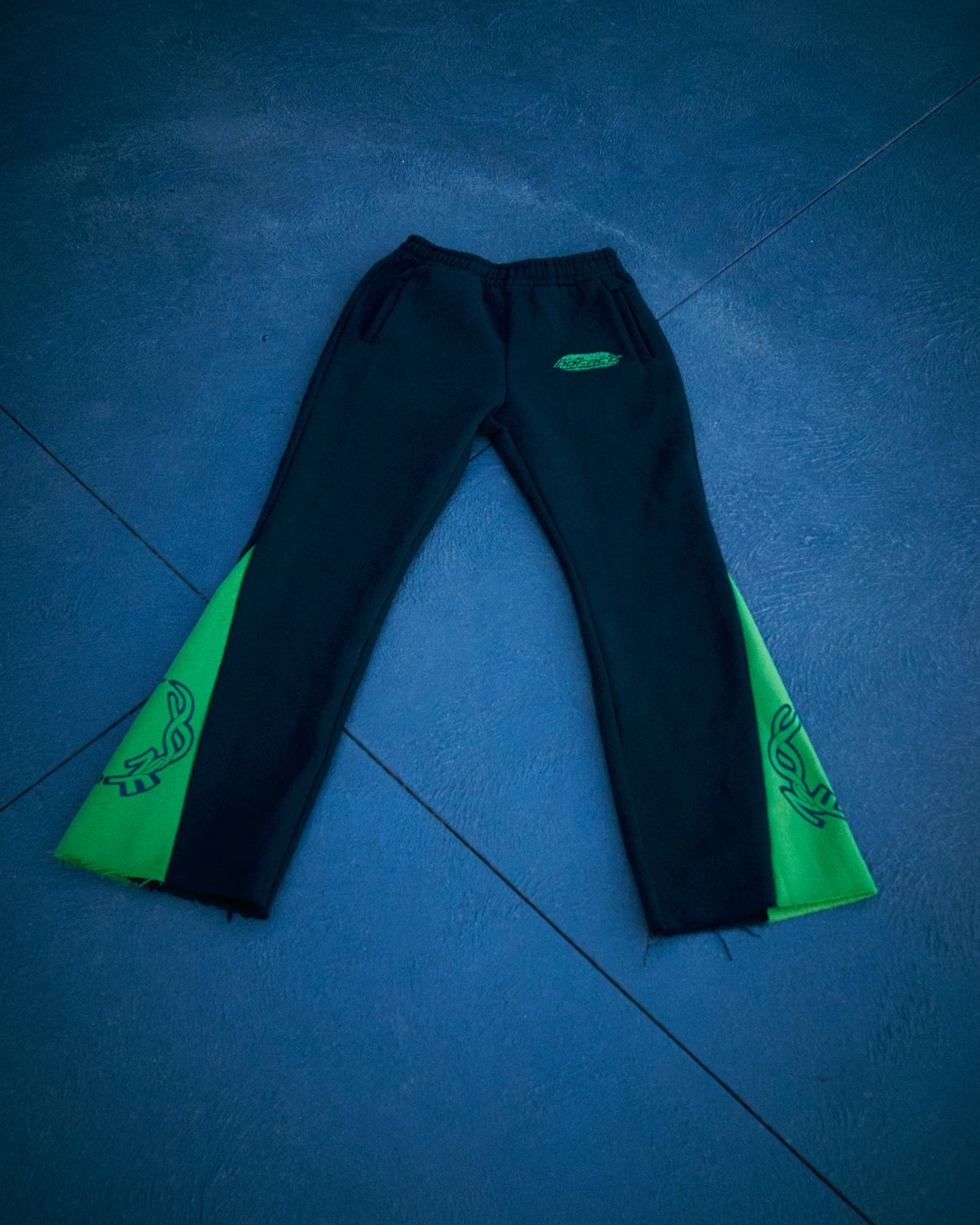 NO FACE FLAIR PANTS (BLACK + GREEN)